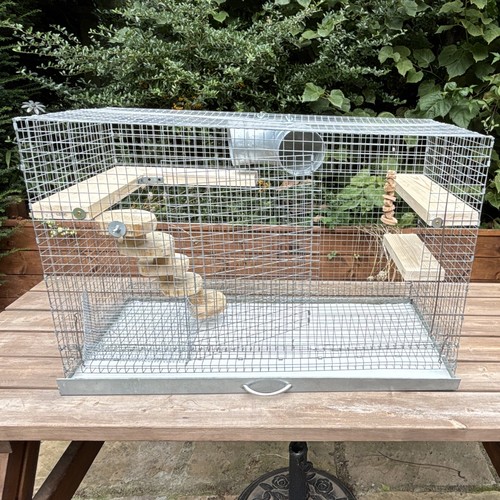 Thickets house chinchilla cage